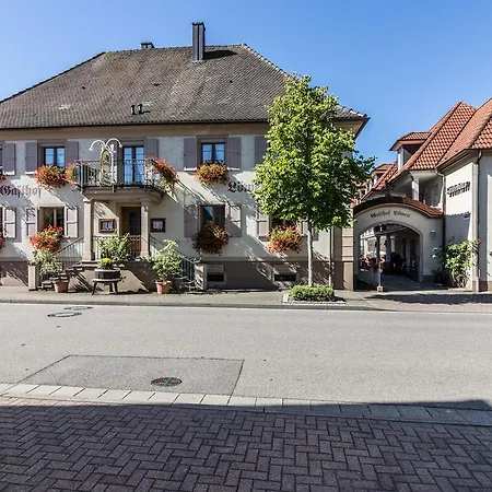 Hotel Löwen Garni-3
