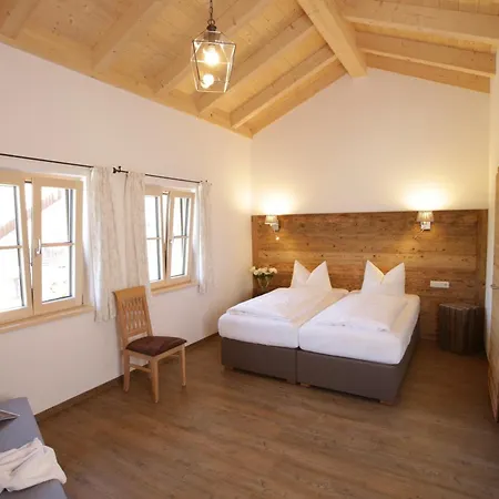 Pension Schweizerhaus Garni-2