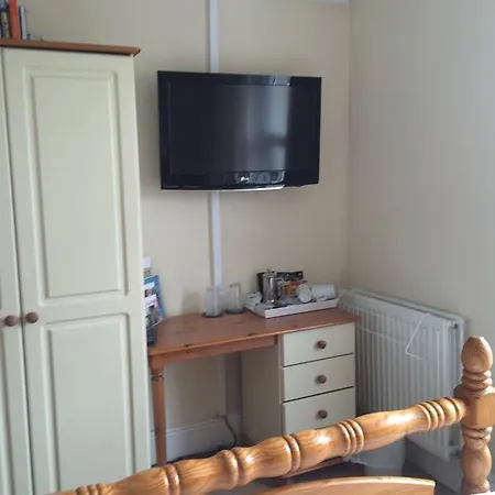 Trelawney Guest House Room Only-2