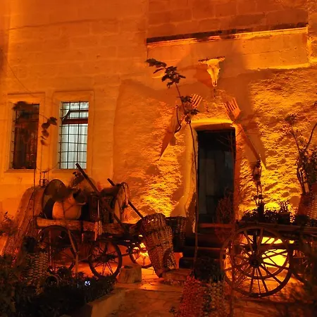 Crazy Horse Pension-2