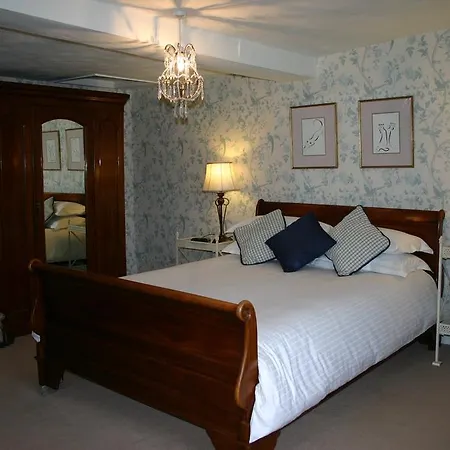 Stoke By Nayland B&B Poplars Farmhouse-3