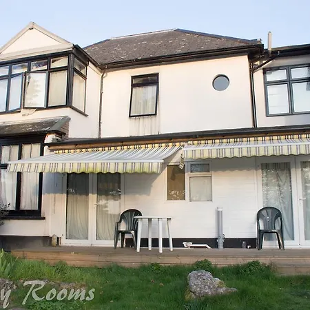 Ruxley Rooms-2