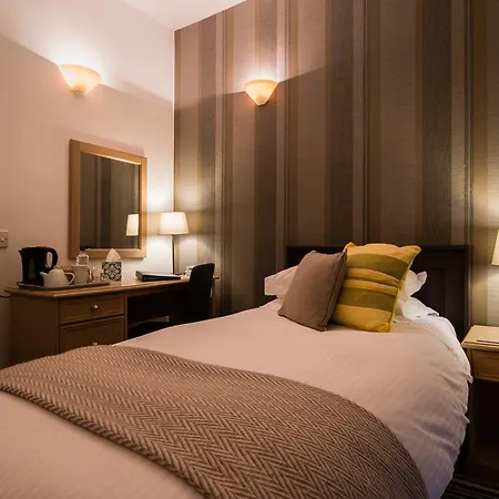 The Beachfield Guest Accommodation-3