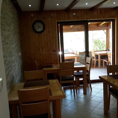 Lake House-3