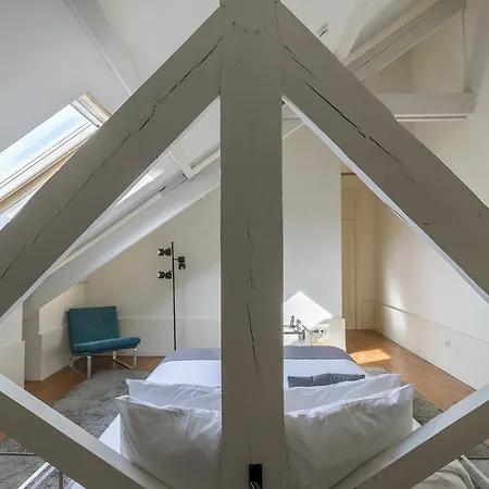 Oporto City Flats - The White Box House-2