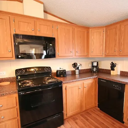 Eagle Ford Village Suites-2
