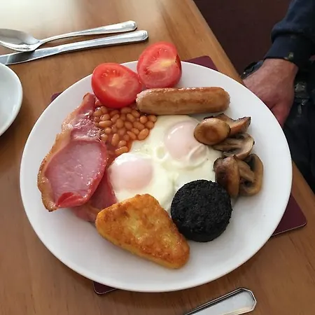 Arkaig Guest House-3