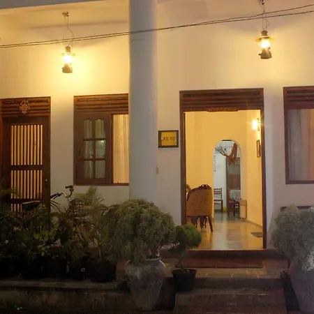 Pedlar 62 Guest House-3