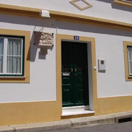 Casa Do Adro Da Igreja Turismo De Habitacao-3