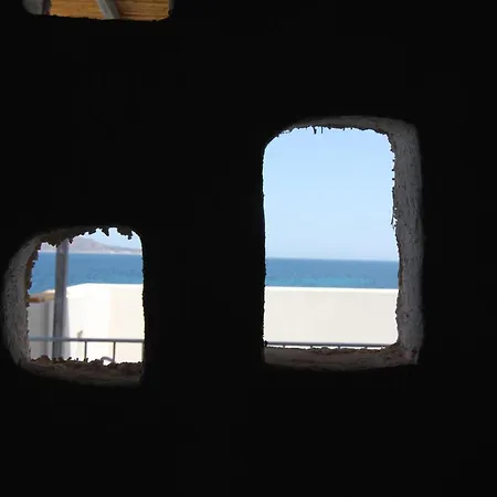 Ajamola-3