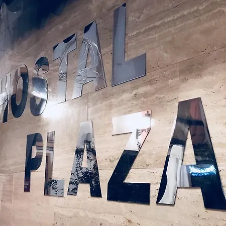 Hostal Plaza-3