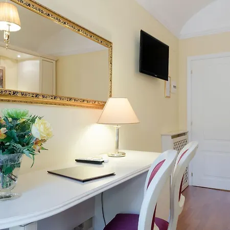 Relais Frattina-3