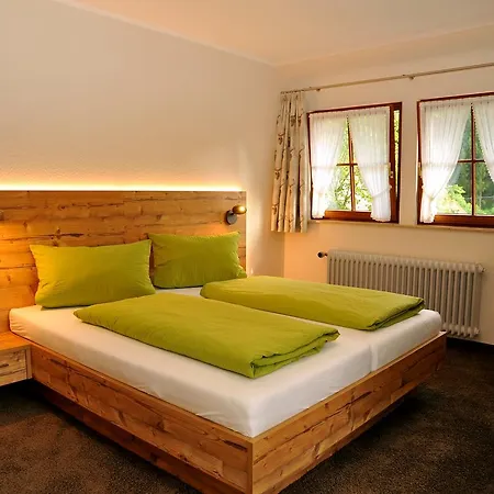 Hotel Gasthaus Zum Hirschen-3