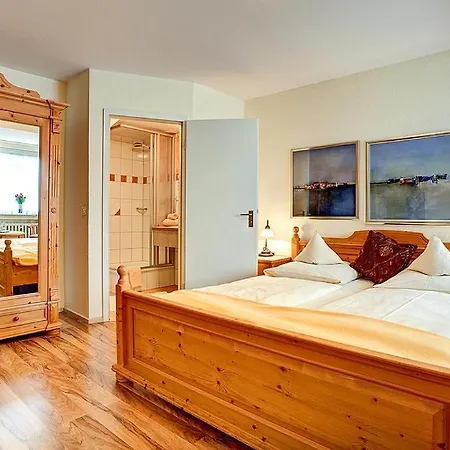 Stadthotel Detmold-3