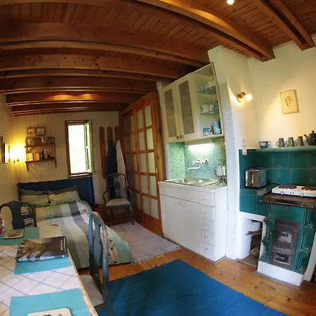 Rosehill Cottage-2