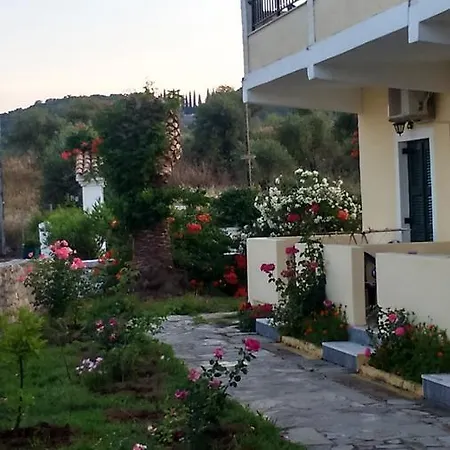 Rose Garden Rooms-3