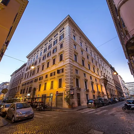 Roma Central Guest House-2