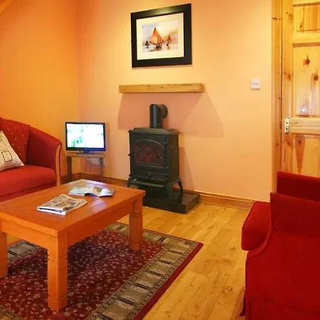 Mccarthy'S Lodge B&B-2