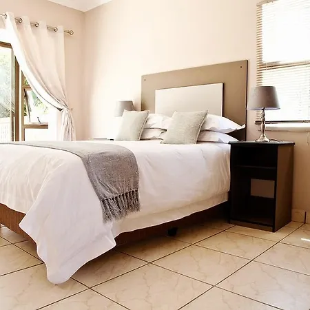 12 On Top Guesthouse-2