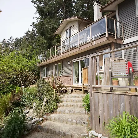 Halfmoon Haven Beach Cottage Or Oceanview Suite-3