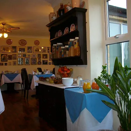Gate Lodge Guest House-3