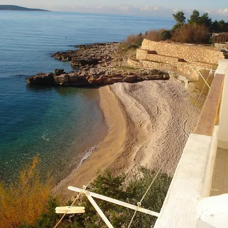 House Zaca-3