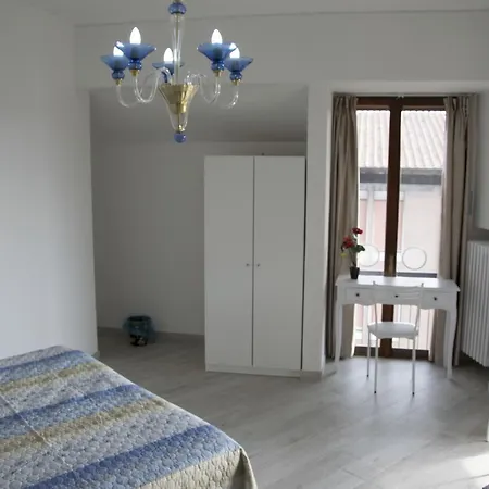 Nancy House-2
