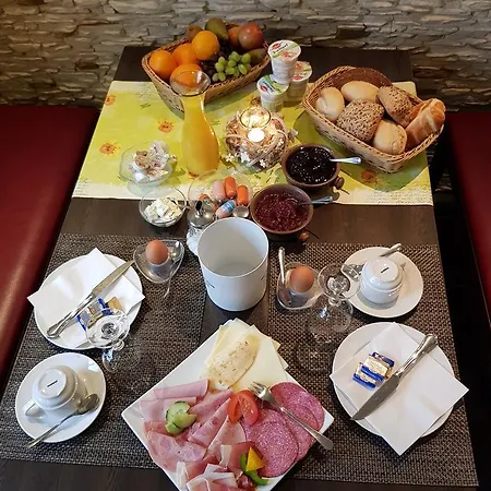 Hotel Zur Brücke-3