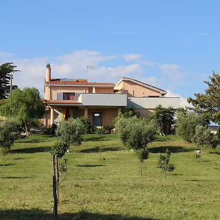 Guest house Villa di Judighes-2