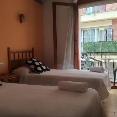 Hostal La Marina-2