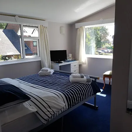 Alexandra Lodge Guest House-3