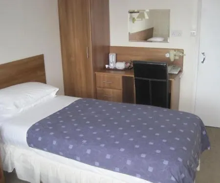 Warwick Lodge-2