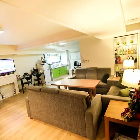 Zaza Backpackers Hostel-2