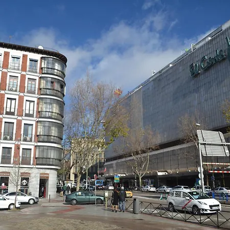 Hostal Overnight Madrid-3