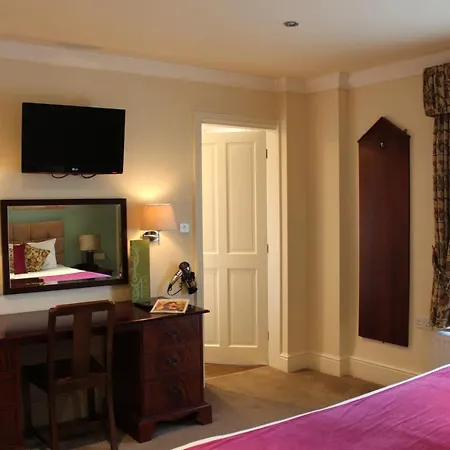 The Dibbinsdale Inn-2