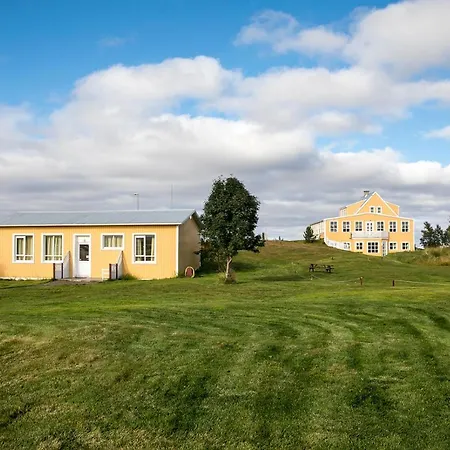 Fossholl Guesthouse-3