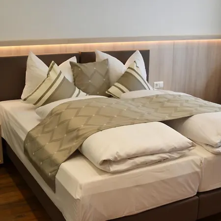 Hotel-Gasthof Weisses Ross-3