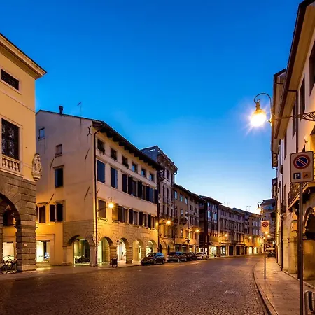 Mercatovecchio Luxury Suites-2