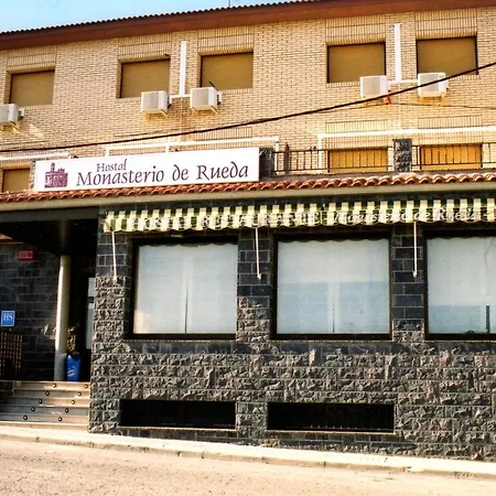 Hostal Monasterio De Rueda-3