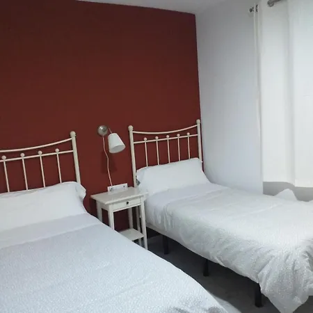 Hostal Monteluna-3