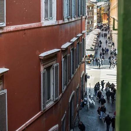 Trevi & Pantheon Luxury Rooms-3