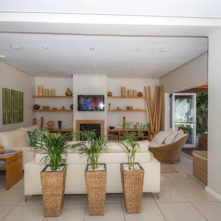Bamboo Guest House-3