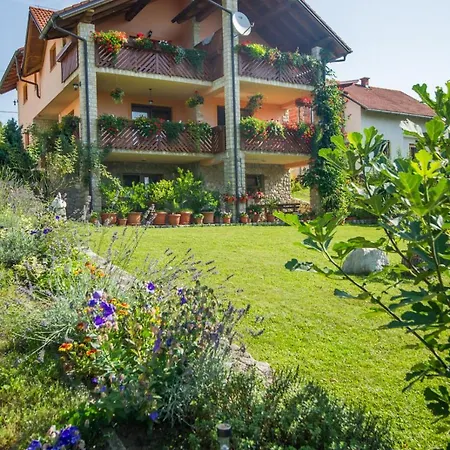 Guest House Nena Rastoke - Nature Retreat With Waterfall Views-2