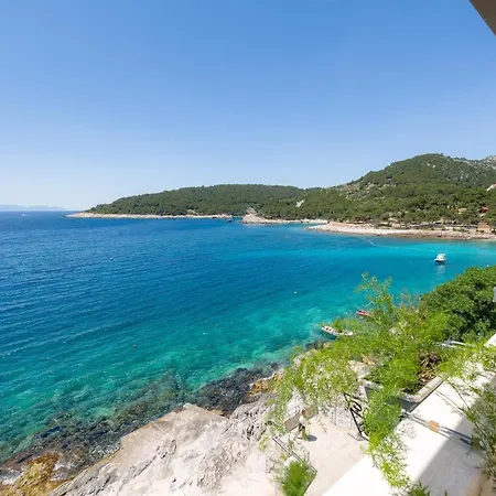 Luxury Bellavista Amazing Sea Holidays With Private Beach & Parking-3