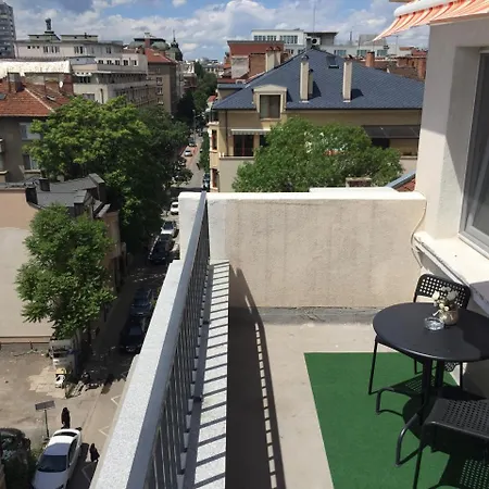 Rooftop Oscar Rooms-3