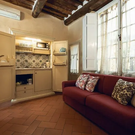 La Tosca Rooms & Studios-2