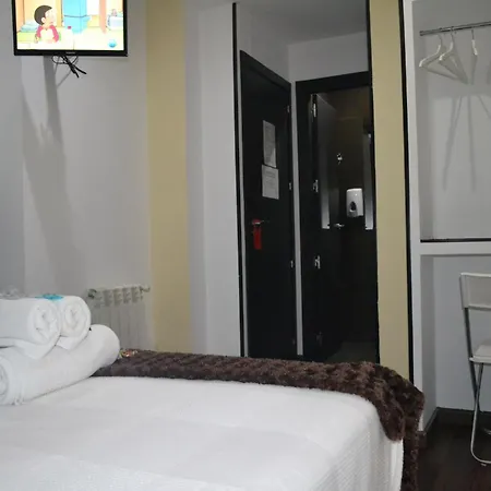 Hostal El Brezo-3