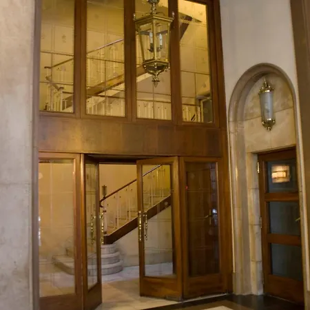Petit Hotel-3