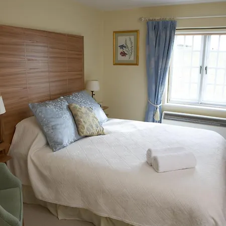Yalbury Cottage-2