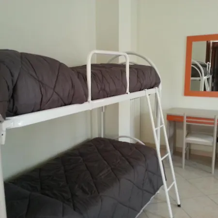 Il Girasole Formia Guesthouse Rooms-2